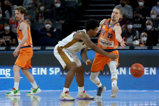 他会主宰联 他会主宰联