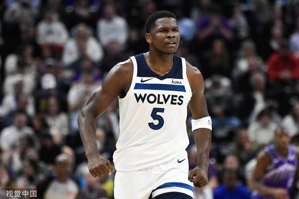 不断完善自 不断完善自