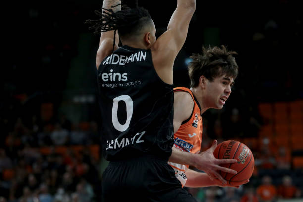 后情况下 后情况下